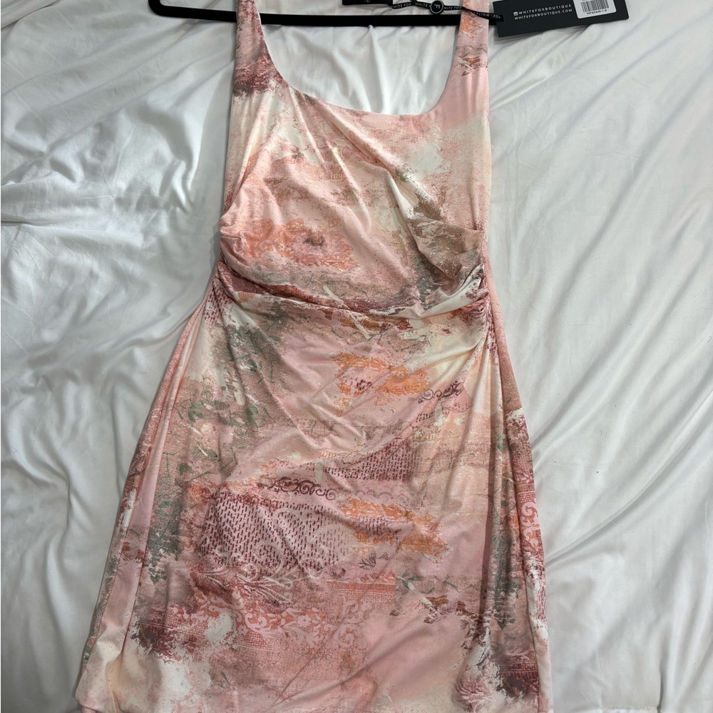 Elegant Pink Patterned Dress